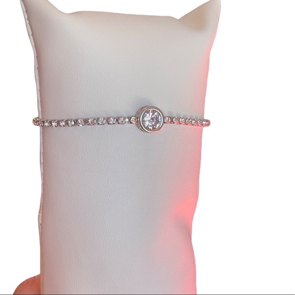 Cubic Zirconia Bracelet - Picture 10 of 14